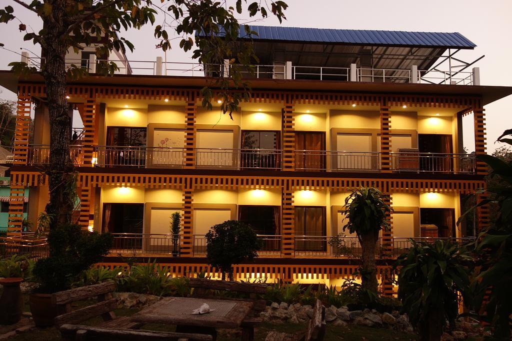 Airport Phuket Garden Resort Thalang Exterior photo