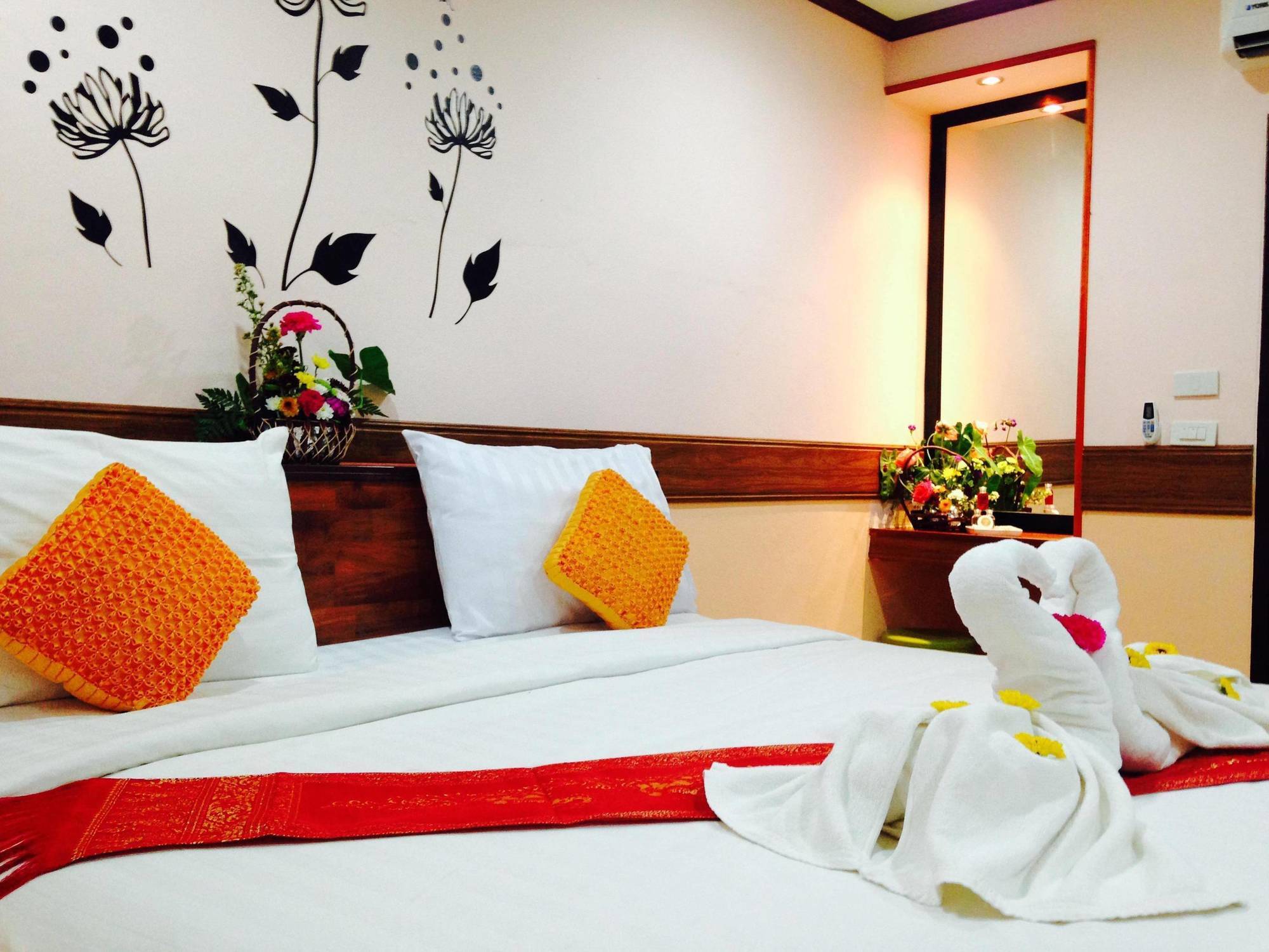 Airport Phuket Garden Resort Thalang Exterior photo